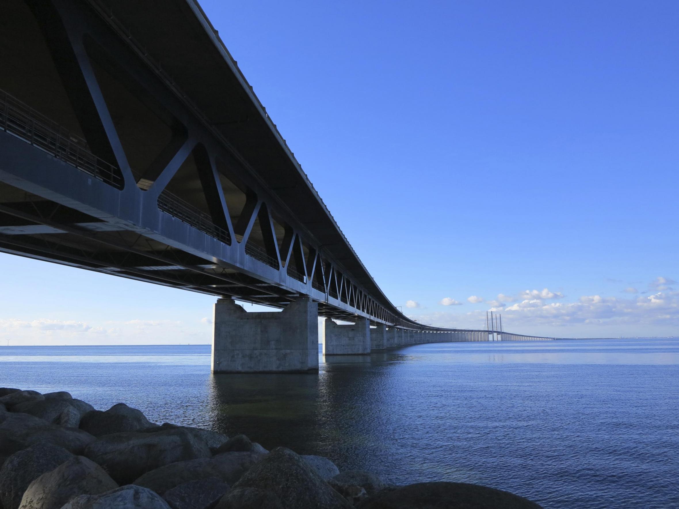 The Öresund Bridge from below with train tracks