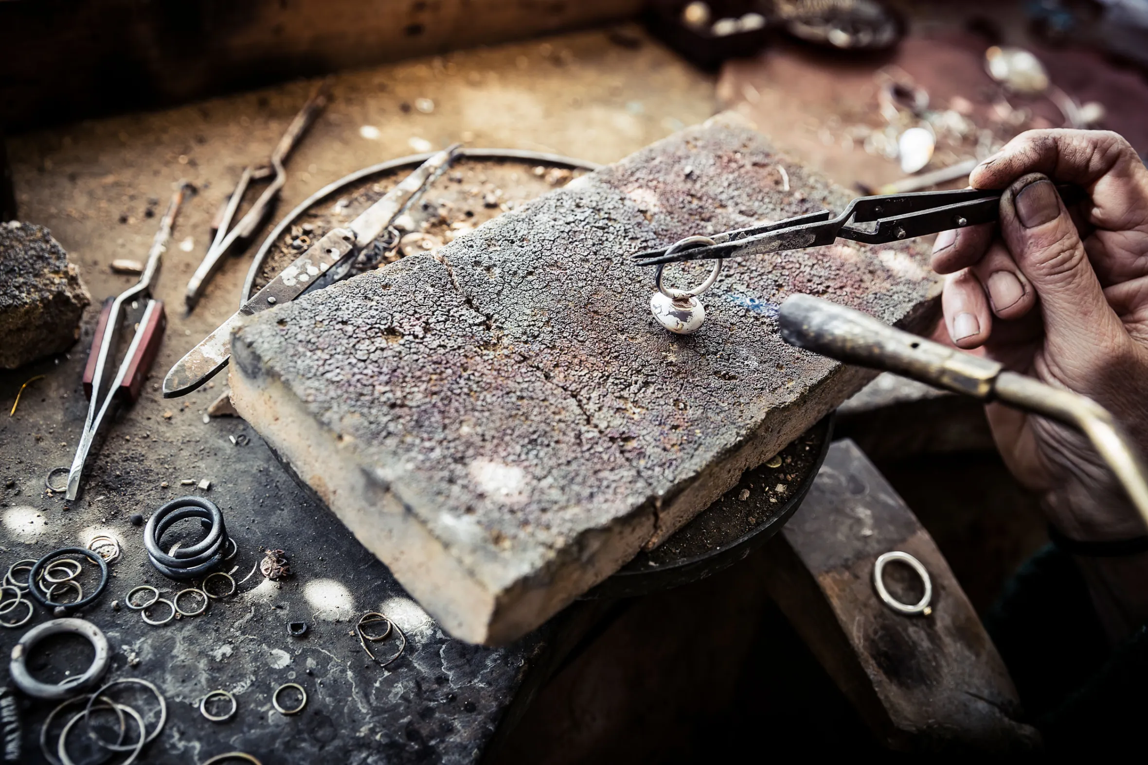 Silversmith at Konstrundan in Skåne