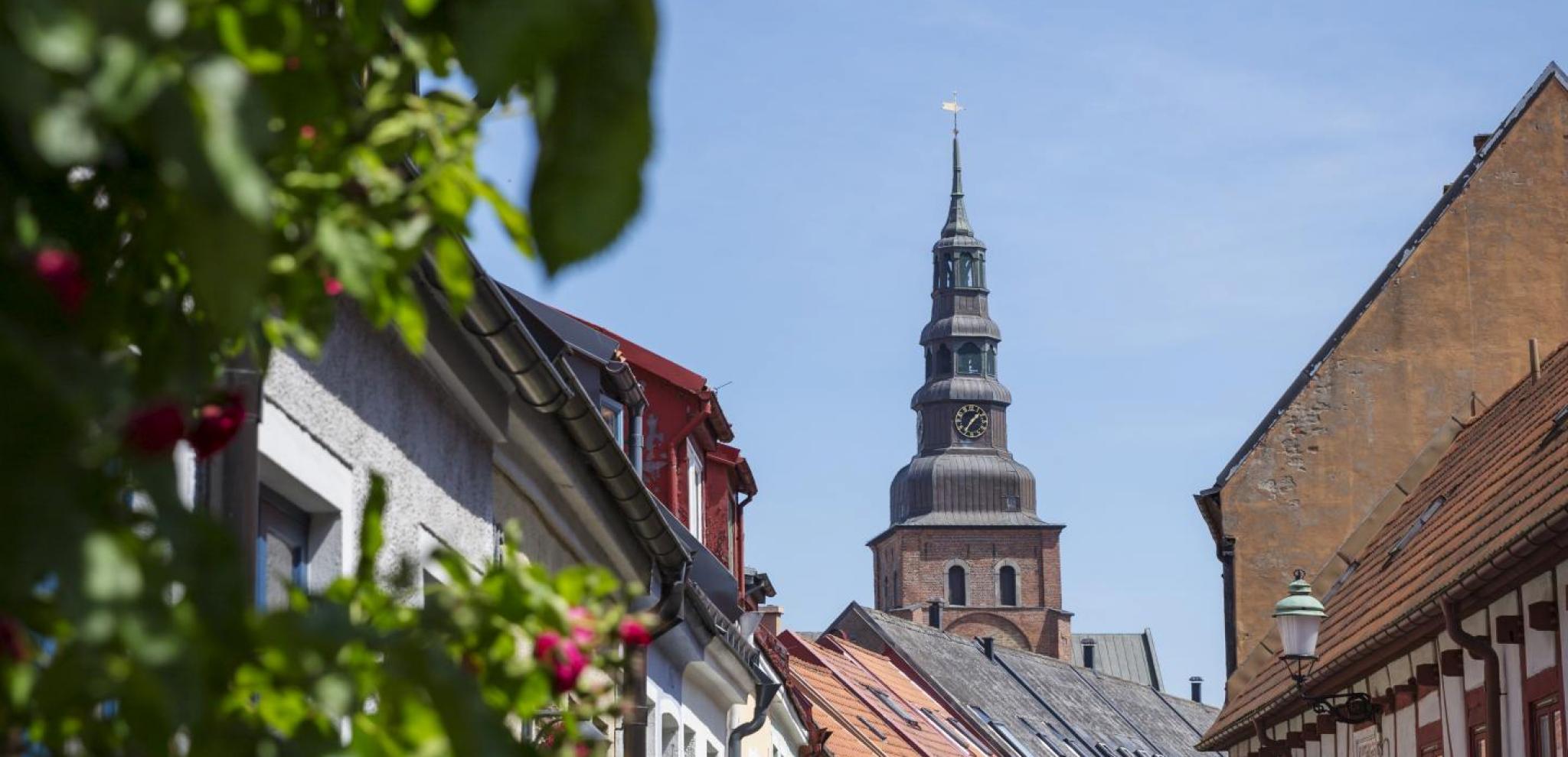 View from street over a church © Carolina Romare