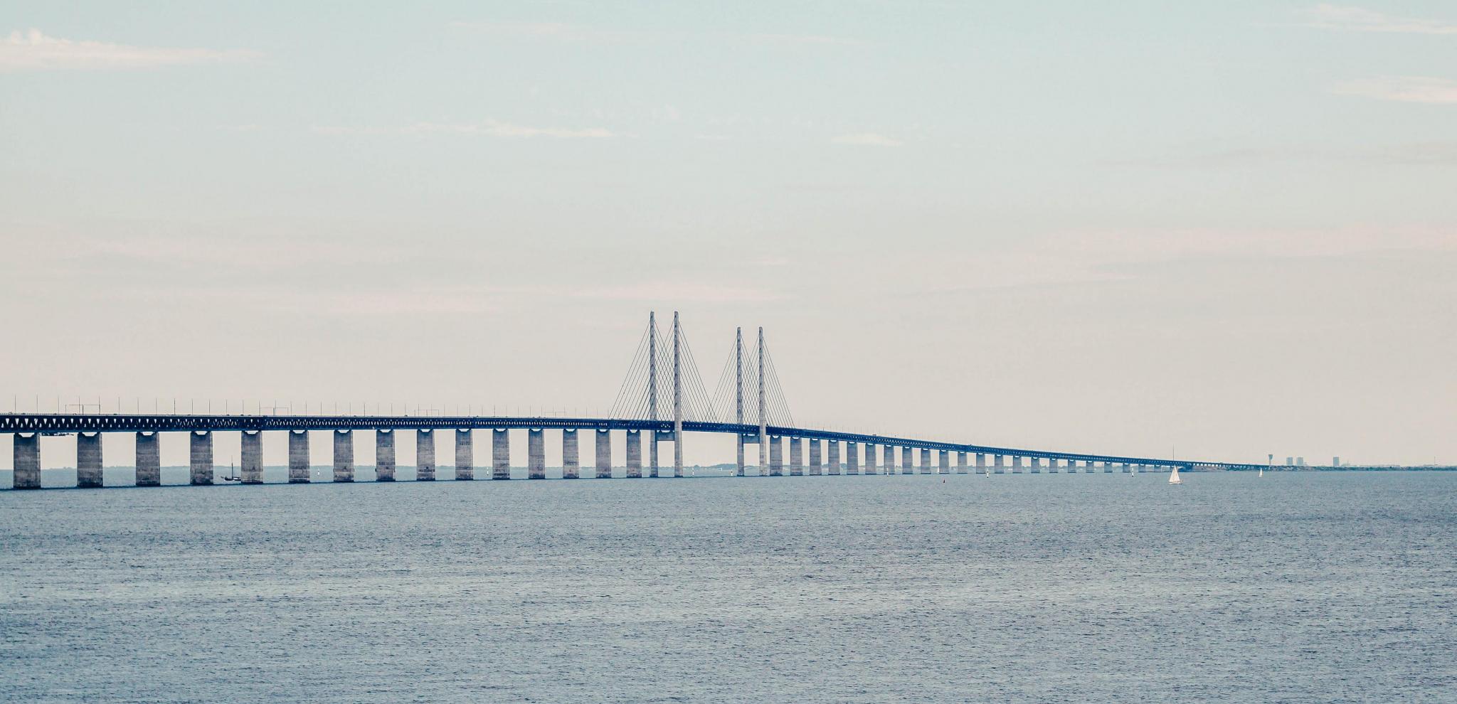 The Öresund bridge with surrounding sea
