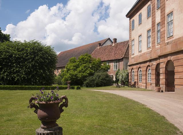 Övedskloster © Britt-Marie Sohlström